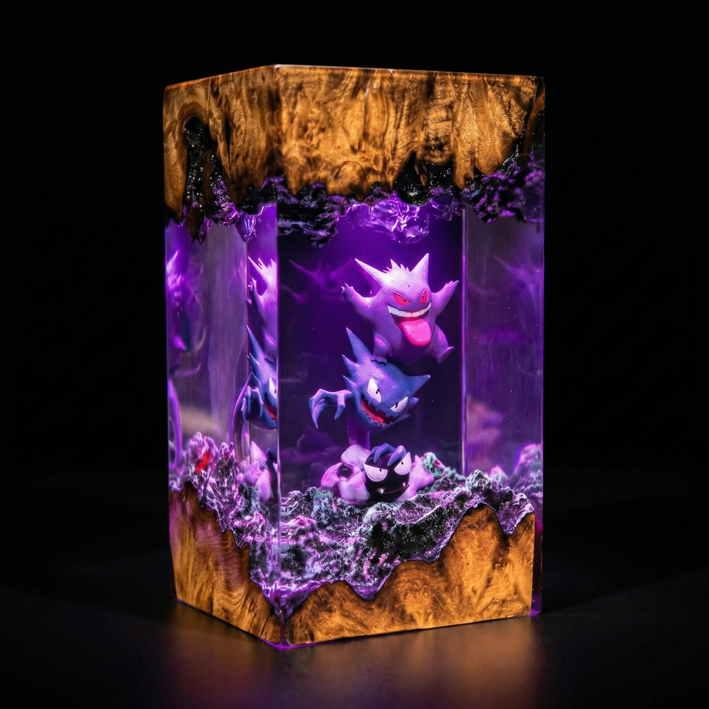 Ectoplasm resin lamp